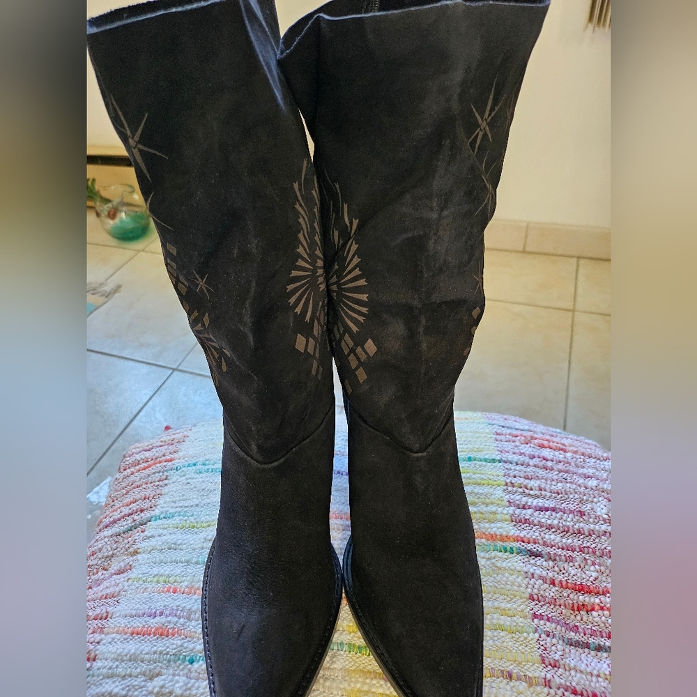 Free People 🌸Cowboy style boots♡NWOT
